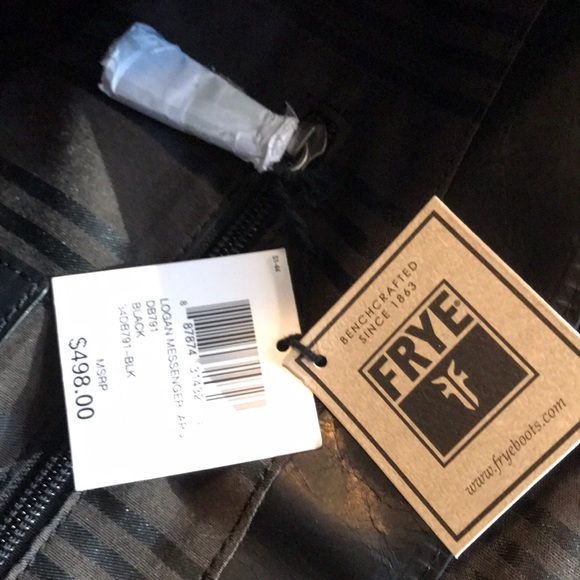 🎉HP🎉- Frye Black Leather Logan Messenger Bag - Picture 7 of 8